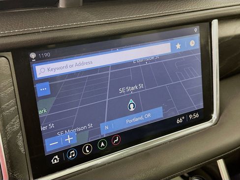 Used 2021 GMC Yukon Denali w/ Denali Premium Package AWD/4WD image 13
