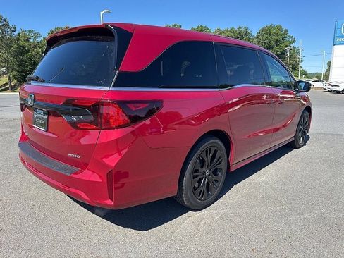 Used 2025 Honda Odyssey Sport-L image 3