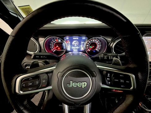 Used 2021 Jeep Wrangler Unlimited Rubicon AWD/4WD image 13