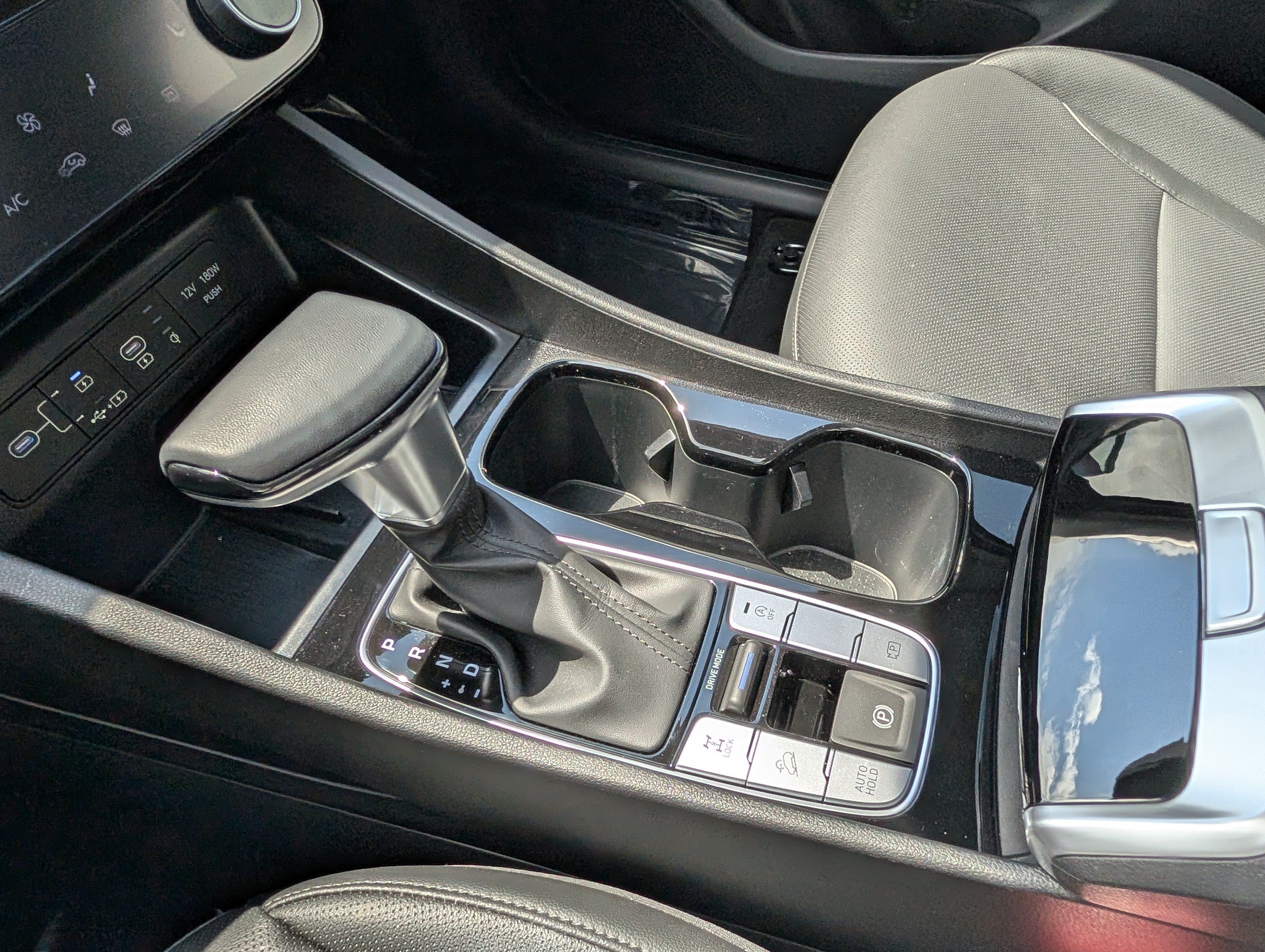 Certified 2025 Hyundai Tucson SEL AWD/4WD image 18