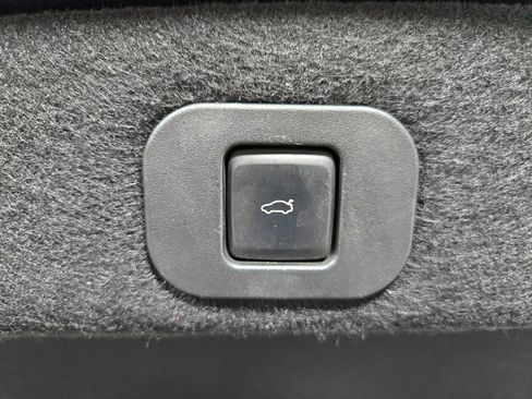 Used 2017 Lincoln Continental Reserve w/ Climate Package AWD/4WD image 46