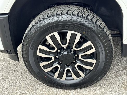 Used 2024 GMC Sierra 3500 Denali Ultimate image 25