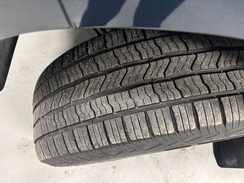 Used 2019 Nissan Frontier SV image 45