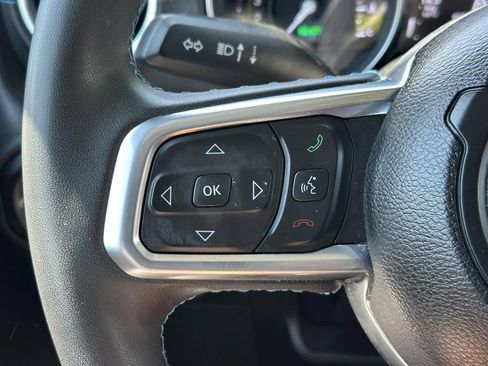 Used 2023 Jeep Wrangler Unlimited Rubicon 4xe w/ Cold Weather Group AWD/4WD image 18