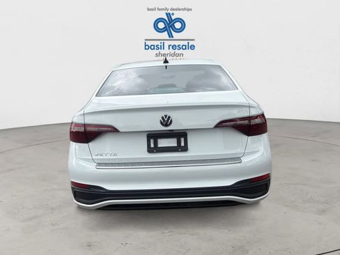 Used 2023 Volkswagen Jetta Sport FWD image 5