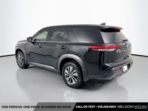 Certified 2022 Nissan Pathfinder S FWD image 7