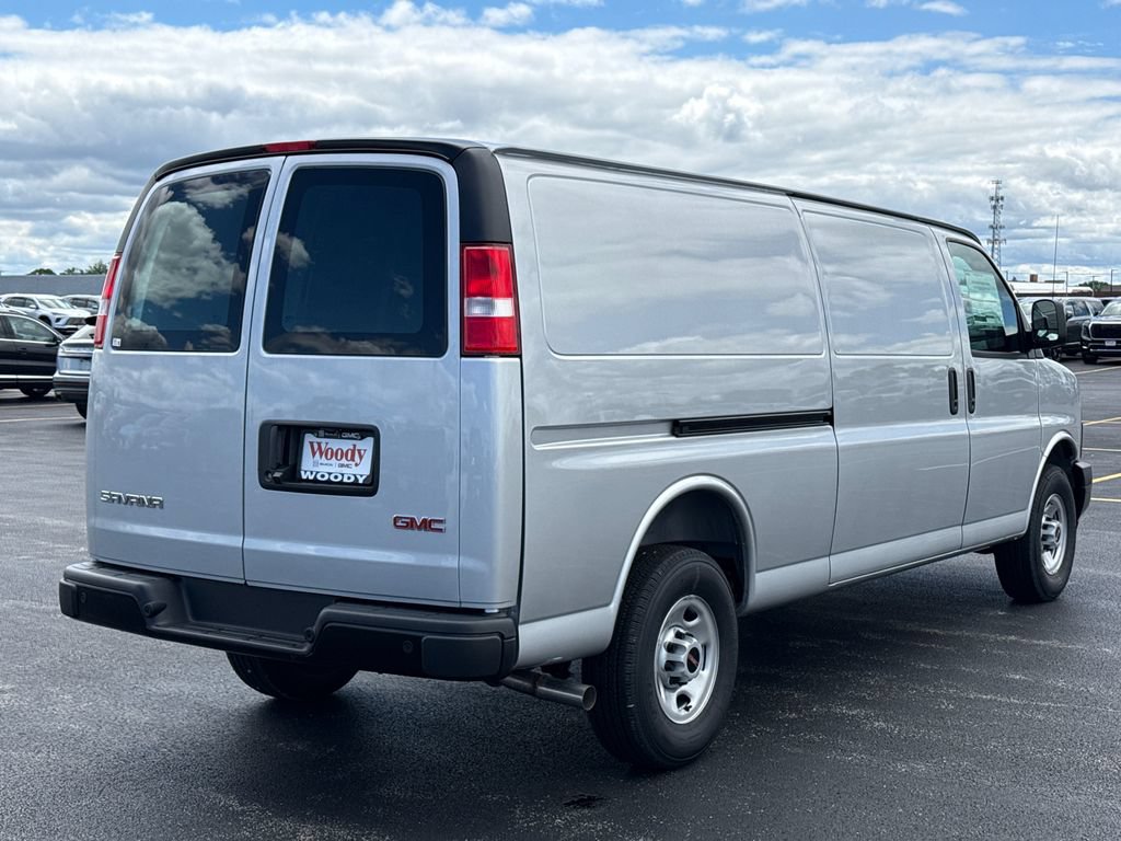 New 2026 GMC Savana 3500 Extended w/ Driver Convenience Package RWD image 6