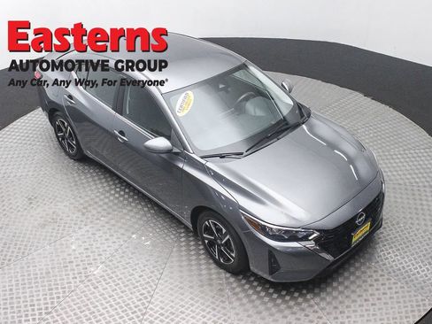 Used 2024 Nissan Sentra SV FWD image 3