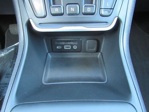 Used 2018 GMC Terrain SLT w/ Preferred Package image 19