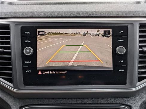 Used 2019 Volkswagen Atlas SE image 13