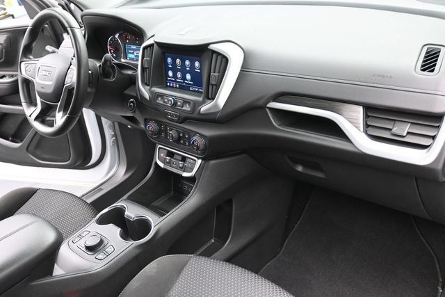 Used 2023 GMC Terrain SLE w/ Driver Convenience Package FWD image 29