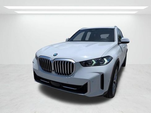 New 2026 BMW X5 sDrive40i w/ Parking Assistance Package RWD image 8