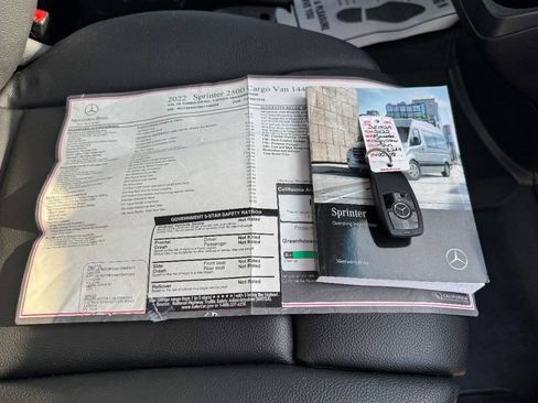 Used 2022 Mercedes-Benz Sprinter 2500 image 40