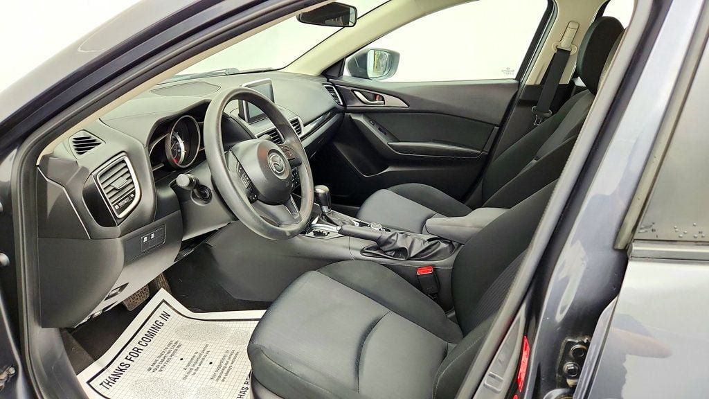 Used 2015 MAZDA MAZDA3 i Sport FWD image 19