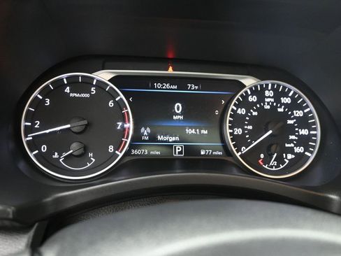 Used 2022 Nissan Sentra SR w/ SR Premium Package FWD image 16
