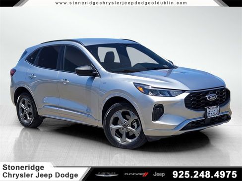 Used 2023 Ford Escape ST-Line image 1