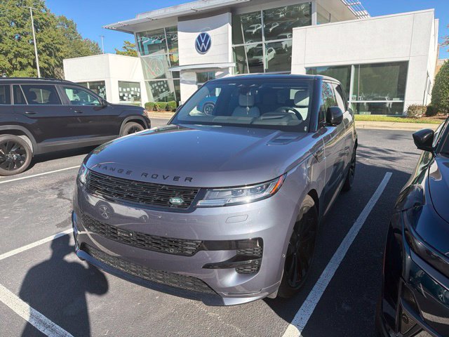 Used 2025 Land Rover Range Rover Sport Dynamic SE AWD/4WD image 2
