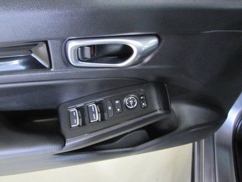Certified 2023 Honda Civic EX-L image 9