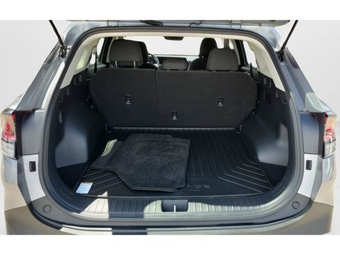 Used 2025 Kia Sportage LX FWD image 17