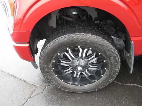 Used 2023 Ford F150 Lariat w/ Equipment Group 502A High image 13