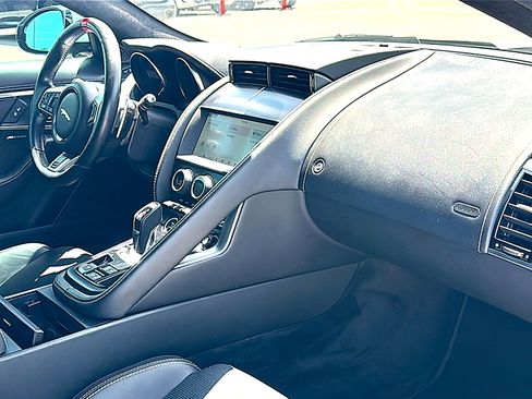 Used 2020 Jaguar F-TYPE Coupe RWD image 17