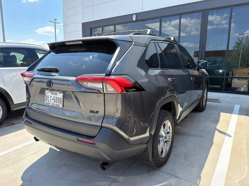 Used 2024 Toyota RAV4 XLE w/ Convenience Package FWD image 13