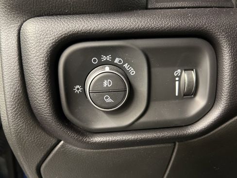 Used 2022 RAM 2500 Big Horn w/ Level C Equiment Group image 24