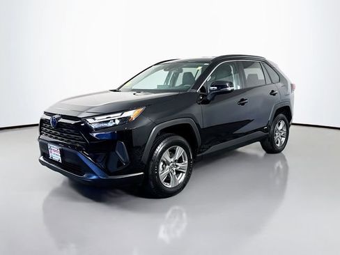 Certified 2024 Toyota RAV4 LE AWD/4WD image 2