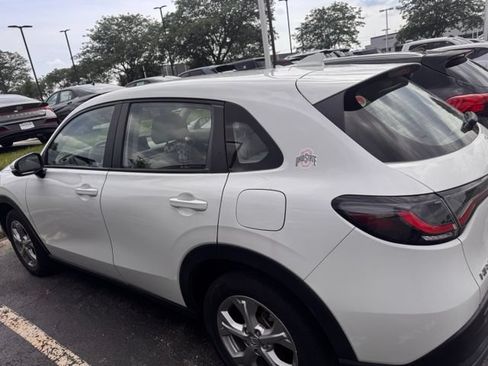 Certified 2024 Honda HR-V LX image 15