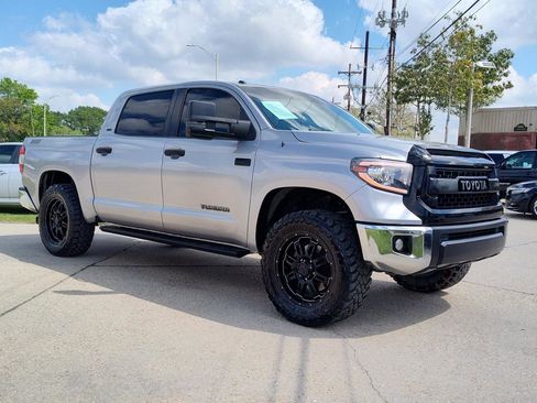 Used 2014 Toyota Tundra SR5 w/ SR5 Upgrade Package image 7