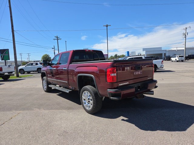 Used 2017 GMC Sierra 2500 Denali w/ Duramax Plus Package AWD/4WD image 10
