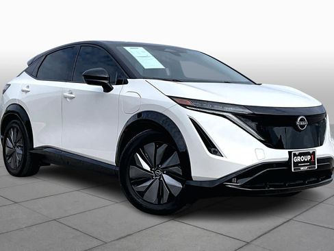 Used 2024 Nissan Ariya AWD image 2