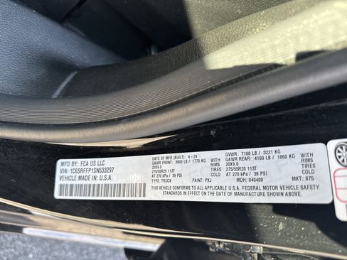 Used 2025 RAM 1500 Big Horn AWD/4WD image 27