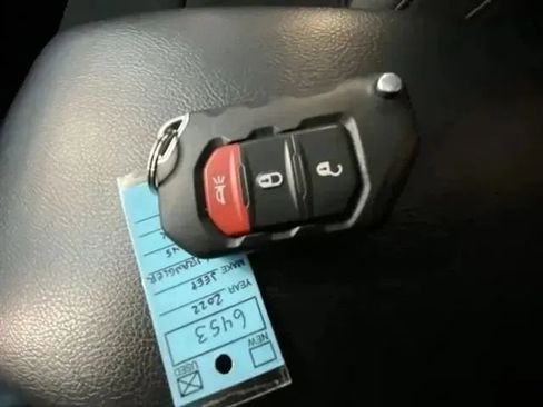 Used 2022 Jeep Wrangler Sport AWD/4WD image 29