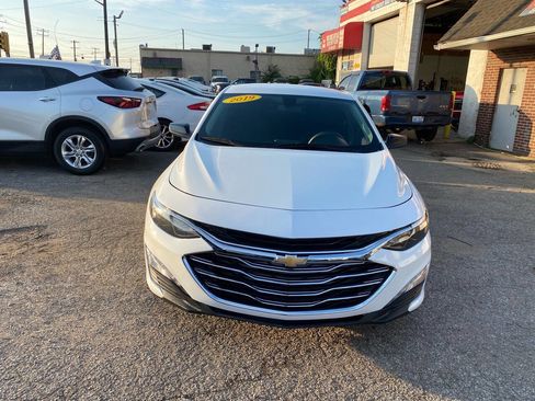 Used 2019 Chevrolet Malibu LT image 8