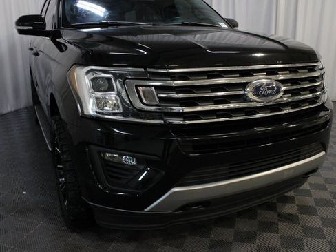 Used 2021 Ford Expedition XLT image 30
