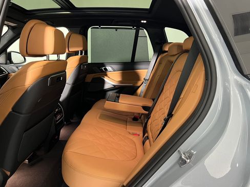 Used 2026 BMW X5 xDrive50e image 13