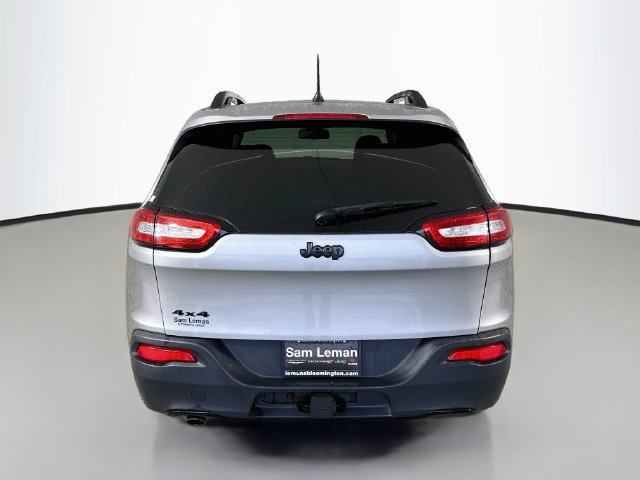 Used 2017 Jeep Cherokee Sport w/ Cold Weather Group AWD/4WD image 6