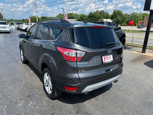 Used 2018 Ford Escape SEL FWD image 2