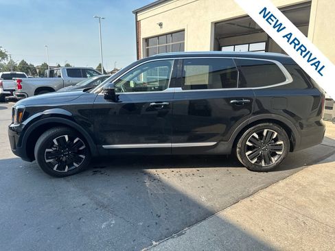 Used 2024 Kia Telluride SX Prestige w/ Towing Package AWD/4WD image 4
