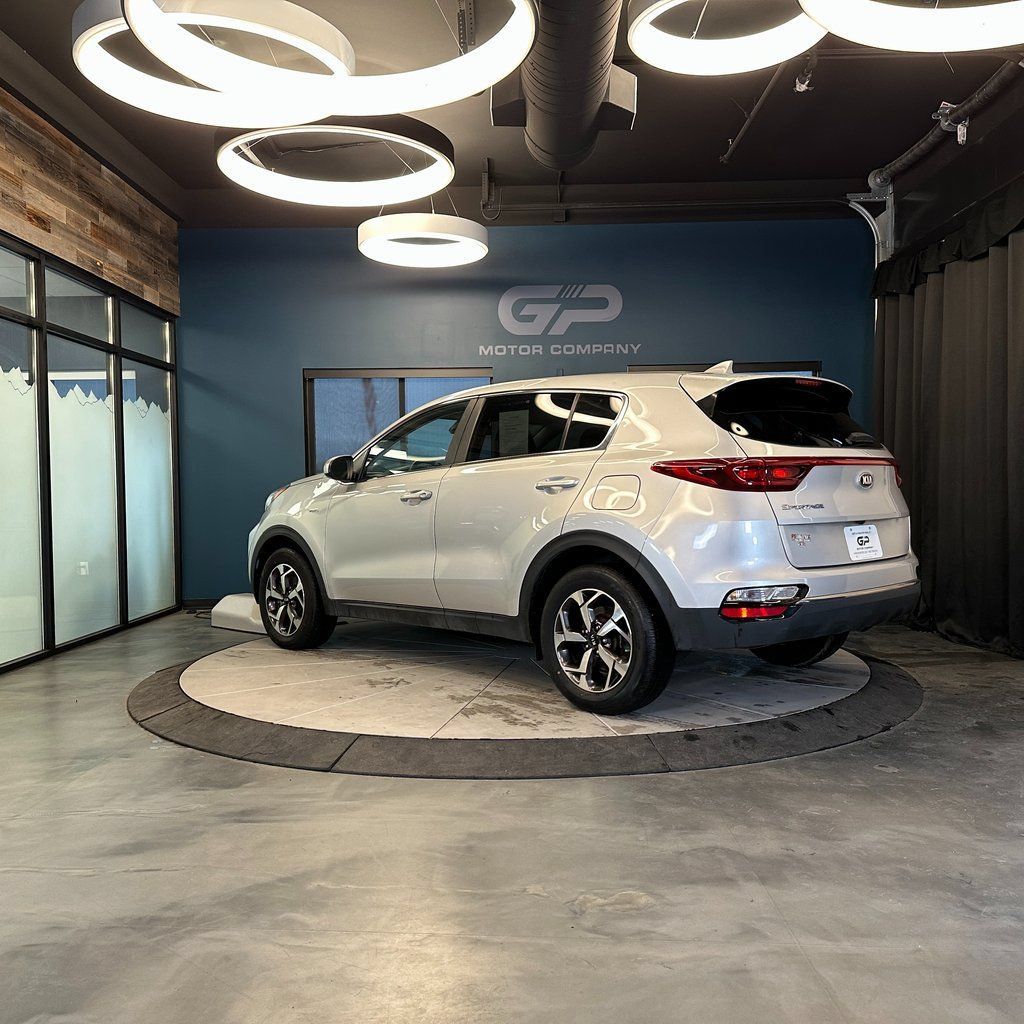 Used 2020 Kia Sportage LX AWD/4WD image 5