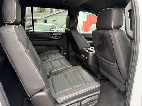Used 2021 GMC Yukon XL SLT AWD/4WD image 14