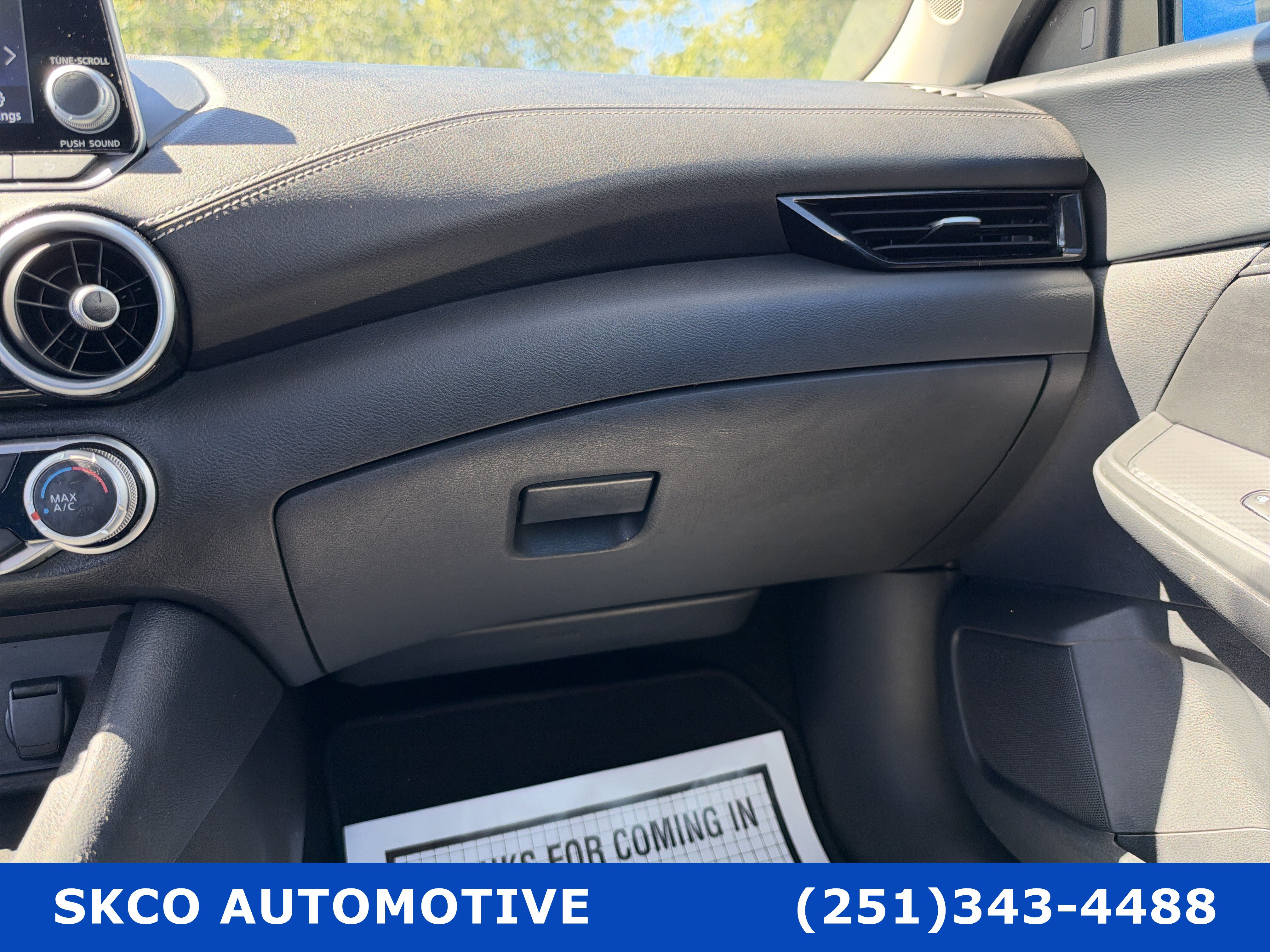 Used 2024 Nissan Sentra SV FWD image 24
