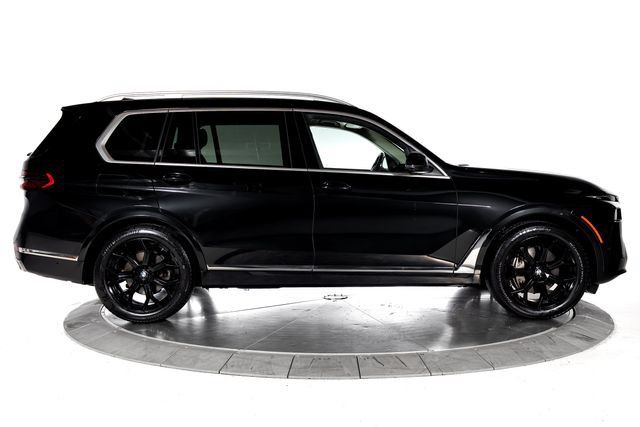 Used 2024 BMW X7 xDrive40i w/ Premium Package AWD/4WD image 9
