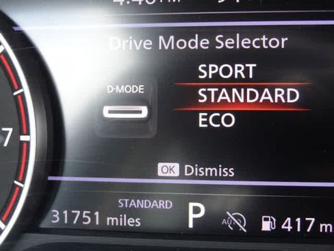 Used 2025 Nissan Rogue SV FWD image 32