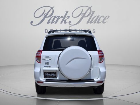Used 2012 Toyota RAV4 FWD w/ Value Pkg image 4