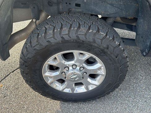 Used 2024 RAM 2500 Laramie AWD/4WD image 15