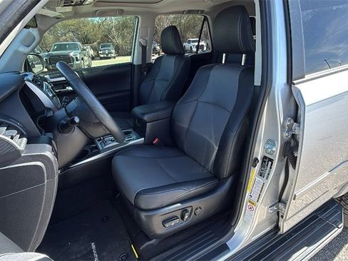 Used 2019 Toyota 4Runner SR5 Premium image 13