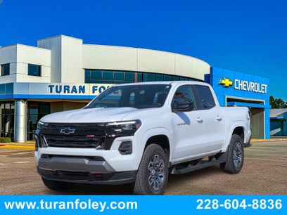 Used 2024 Chevrolet Colorado Z71 w/ Z71 Convenience Package 2