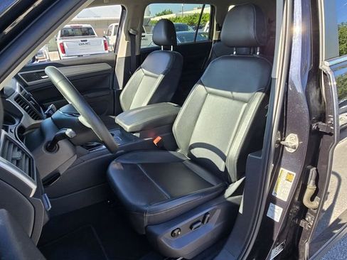 Used 2019 Volkswagen Atlas SE w/ Towing Package FWD image 9